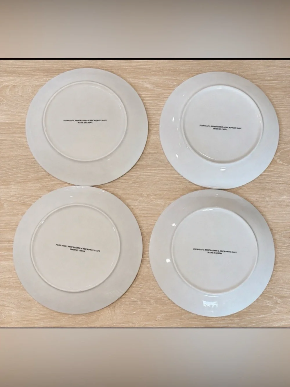 Set of 4 Fashion Illustration Dessert Plates with Original Storage Box
